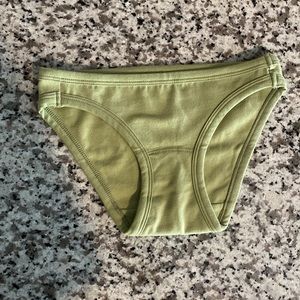 ARQ Lou underwear in pistachio BRAND NEW xs